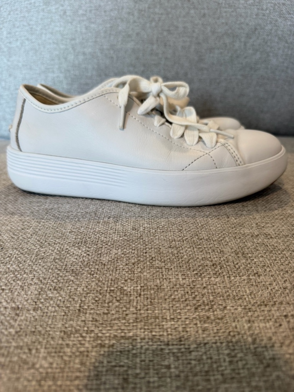 Cole Haan White Leather Grand OS Platform Lace-Up Sneakers 7